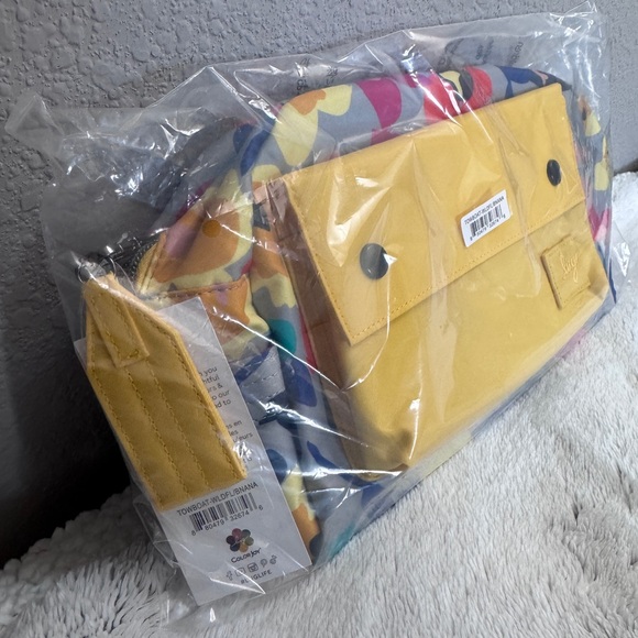 Lug~ Wildflower Multi/Banana Print Towboat - Brand New in packaging - Picture 4 of 9